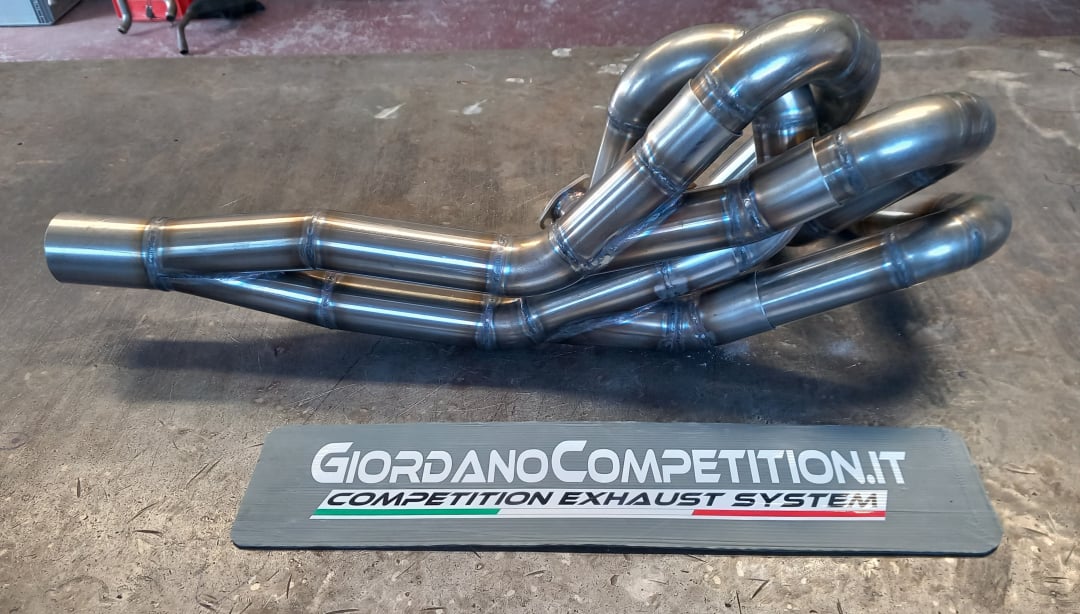 Collettore realizzato da Giordano Competition di Giordano Marco. Competition Exhaust System.