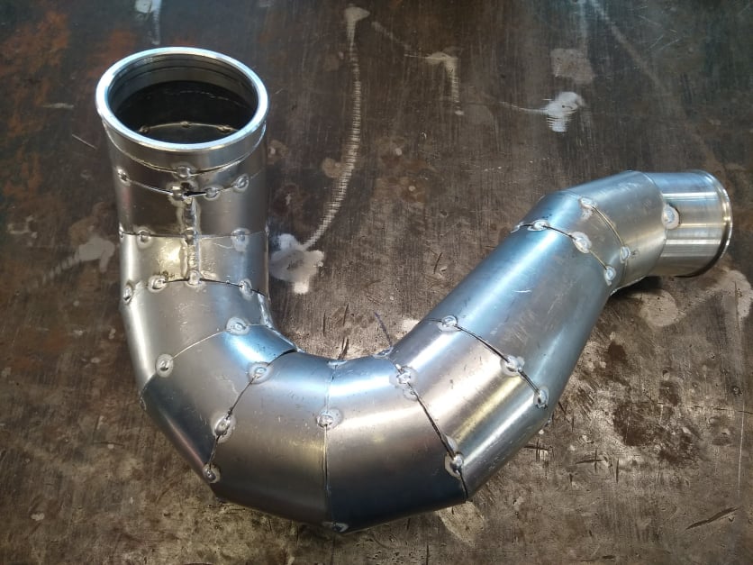 Tubi intercooler della Lancia Delta S4. Scarico e tubi intercooler realizzati da Giordano Competition di Giordano Marco. Competition Exhaust System.